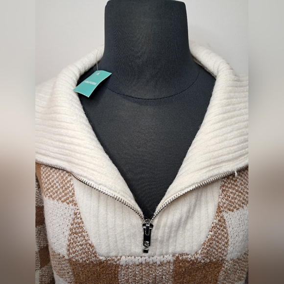 Women's Maurices Buffalo Plaid Quarter Zip Sweater NWT - Picture 4 of 7